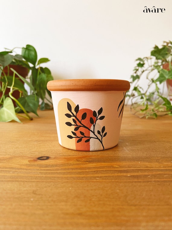 Decorative Handicrafts Hand-Painted Terra-Cotta Clay Pots for