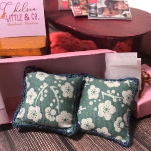 1:12 scale set of 2 Blue floral pillows, hand-sewn, handmade miniatures, miniature dollhouse holiday decorations