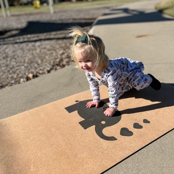 Lauryan eco-friendly child-sized cork yoga mat