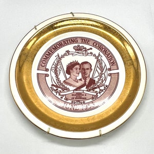 Queen Elizabeth II 22k Gold Leaf 1953 Coronation Plate RARE! Canada Vintage