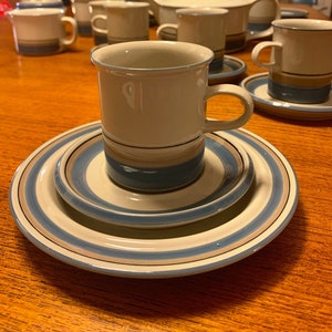 VINTAGE ARABIA UHTUA: Tea pot, coffee cups, sugar bowl and creamer