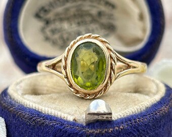 Vintage Oval Peridot Solitaire Ring 9 Carat Yellow Gold 1996, Green Gemstone Ring, August Birthstone, Peridot Jewellery Jewelry Gift For Her