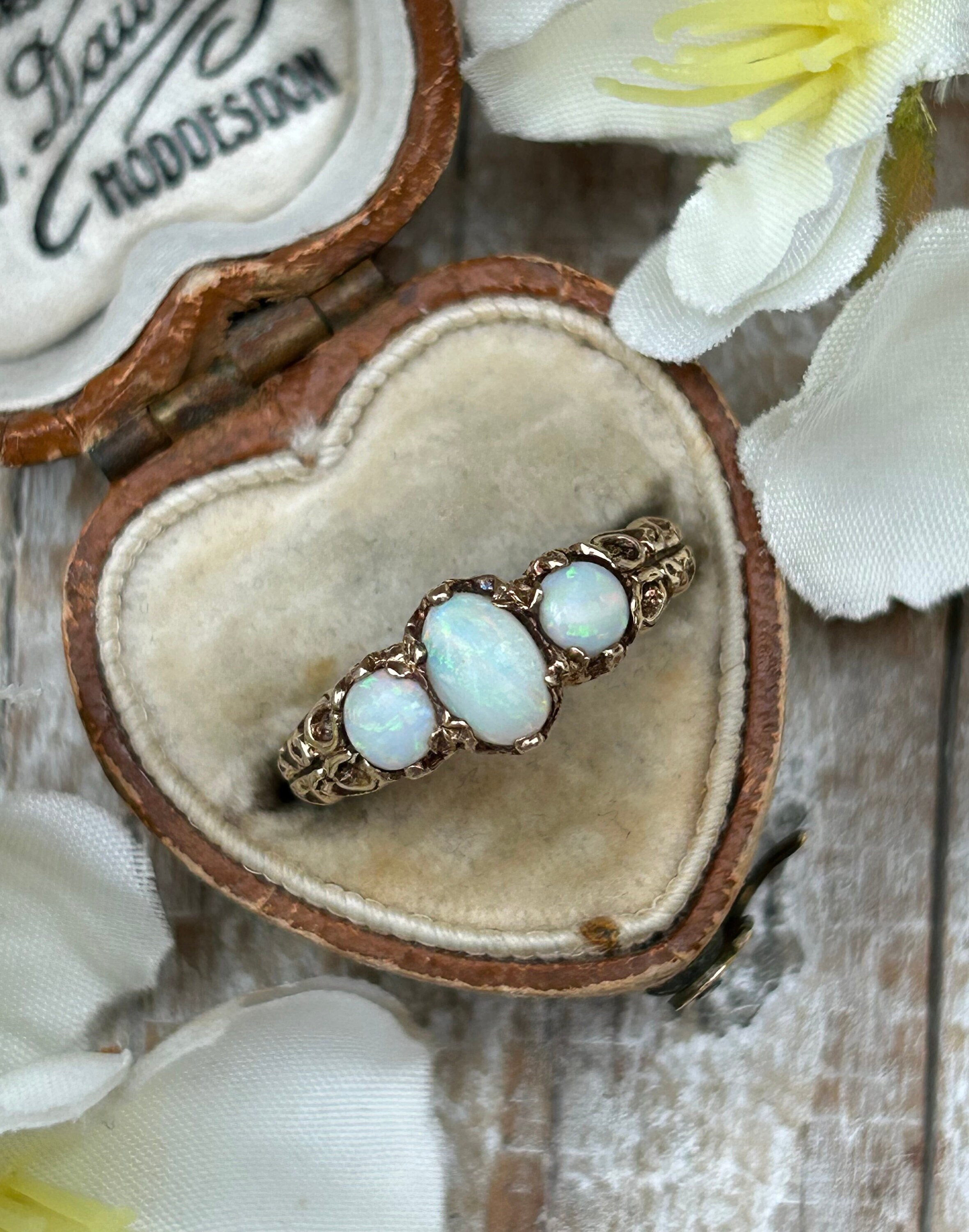 3 carat on sale opal ring