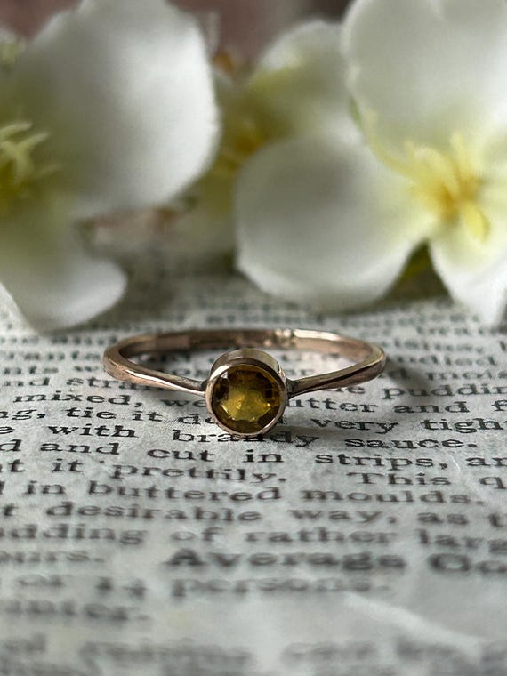 Antique Citrine Paste Solitaire Ring 9 Carat Yell… - image 7