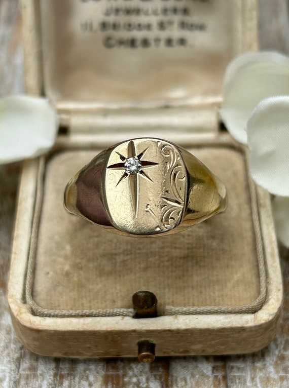 Vintage Signet Ring Star Set Diamond 9 Carat Gold… - image 3