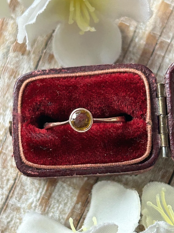 Antique Citrine Paste Solitaire Ring 9 Carat Yell… - image 3
