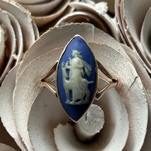 Antique Wedgwood Cameo Ring 9 Carat Gold Diana The Huntress 1930, Blue Jasperwear Artemis Goddess Navette Statement Ring, Gold Jewelry Gift image 7