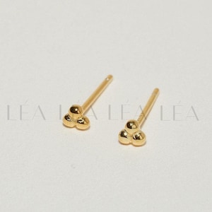 Trio Sphere Tiny Stud Earrings • Small Gold Beaded Studs • 18K Gold Sterling Silve• Perfect Everyday Earrings • Minimalist • Gift for Her