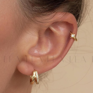 Gold Tiny Star Hoops • Starburst Cartilage Hoops • Sterling Silver Huggie Earrings • Second Piercing • Minimal Earrings • Gift for Her