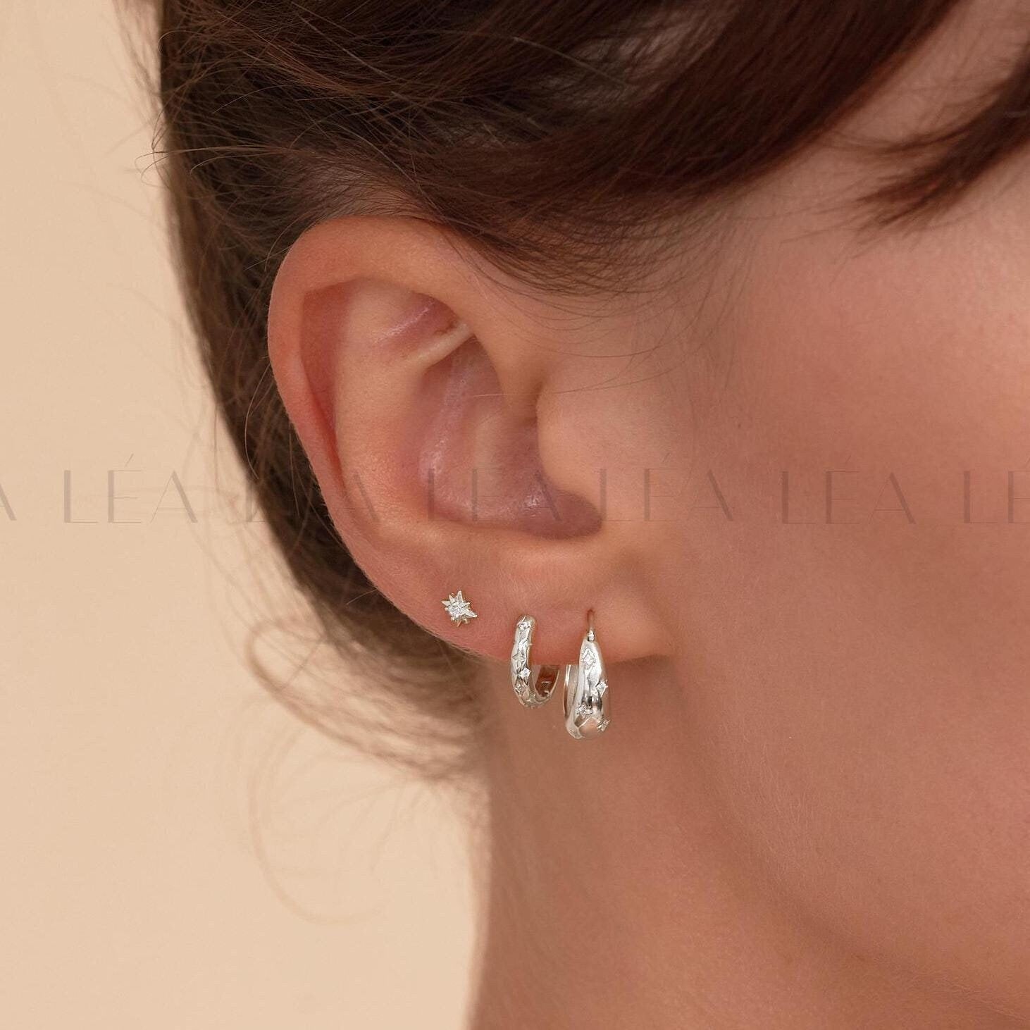 Starburst Hoop Ohrringe Stack Set • Weihnachtsgeschenk für sie • Himmlische Huggie Creolen Set • Sterling Silber Cosmic Star Ohrringe