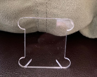 2MM Clear Acrylic Bobbins, Unlabeled