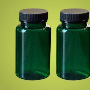 Flacon en plastique vert à col large avec bouchon à vis doublé 10 oz ; Bouchon 38-400 inclus