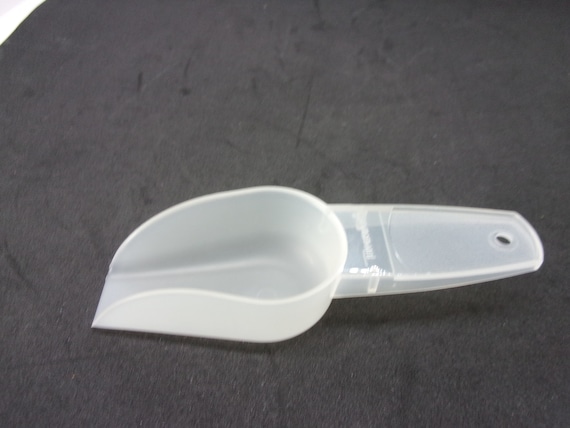 Vintage Tupperware Canister Scoop, New Old Stock -  Canada
