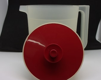 Tupperware 1,5 Qt Krug, Roter Druckknopfdeckel