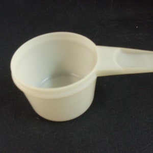 Tupperware Measuring Cup - 2/3 Cup - Sheer