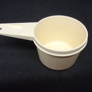 Vintage Tupperware Measuring Cup &quot;New Old Stock&quot;