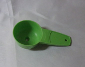 Vintage Tupperware Mini Funnel #877, Lime Green