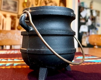 Antique Cast Iron 3 Legged Fire Starter / Smudge Pot / Cauldron