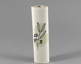 Ceramic pipe, one hitter, chillum, with flower decal and built in screen.