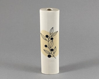 Ceramic pipe, one hitter, chillum, with flower decal and built in screen.