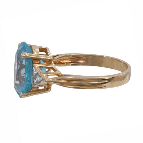 14k Yellow Gold Blue Oval Topaz and Diamond Cockt… - image 2