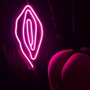 Insegna al neon luminosa P*ssy, il regalo perfetto