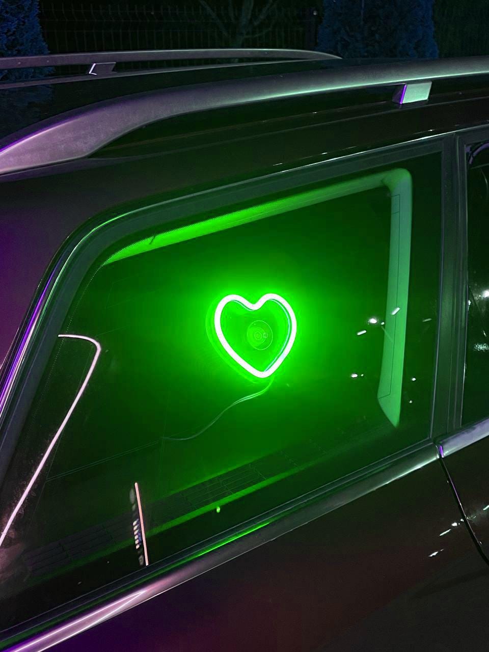 ハート型車用ネオンサイン - 車窓用LEDラブライト、車アクセサリー 