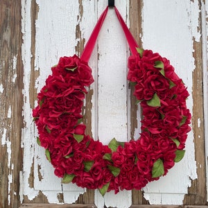 Derby Red Roses Wreath Run for the Rose's Kentucky Derby Horseshoe Wreath Derby Party Barn Decor Red Rose Derby Front Door Race Horse Wreath