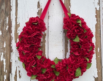 Corona de rosas rojas del Derby, Carrera por la Rosa, Corona de herraduras del Derby de Kentucky, Decoración de granero para fiesta del Derby, Corona de caballos de carreras para puerta principal del Derby de rosas rojas