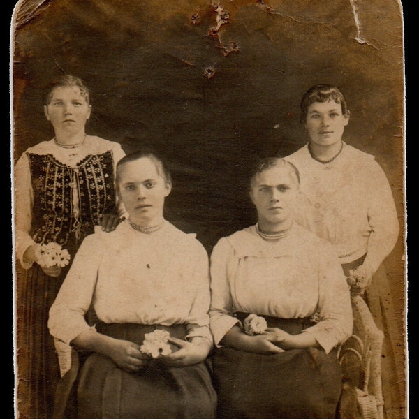 Vintage Digital Photo 1940s Four Polish Women Download Only With Bonus Postcard Back