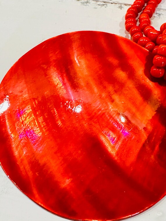 Vintage Statement Red Shell Disc Double Strand Ne… - image 3