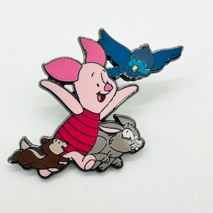 Disney Pin Leitão com Animais da Floresta do Ursinho Pooh