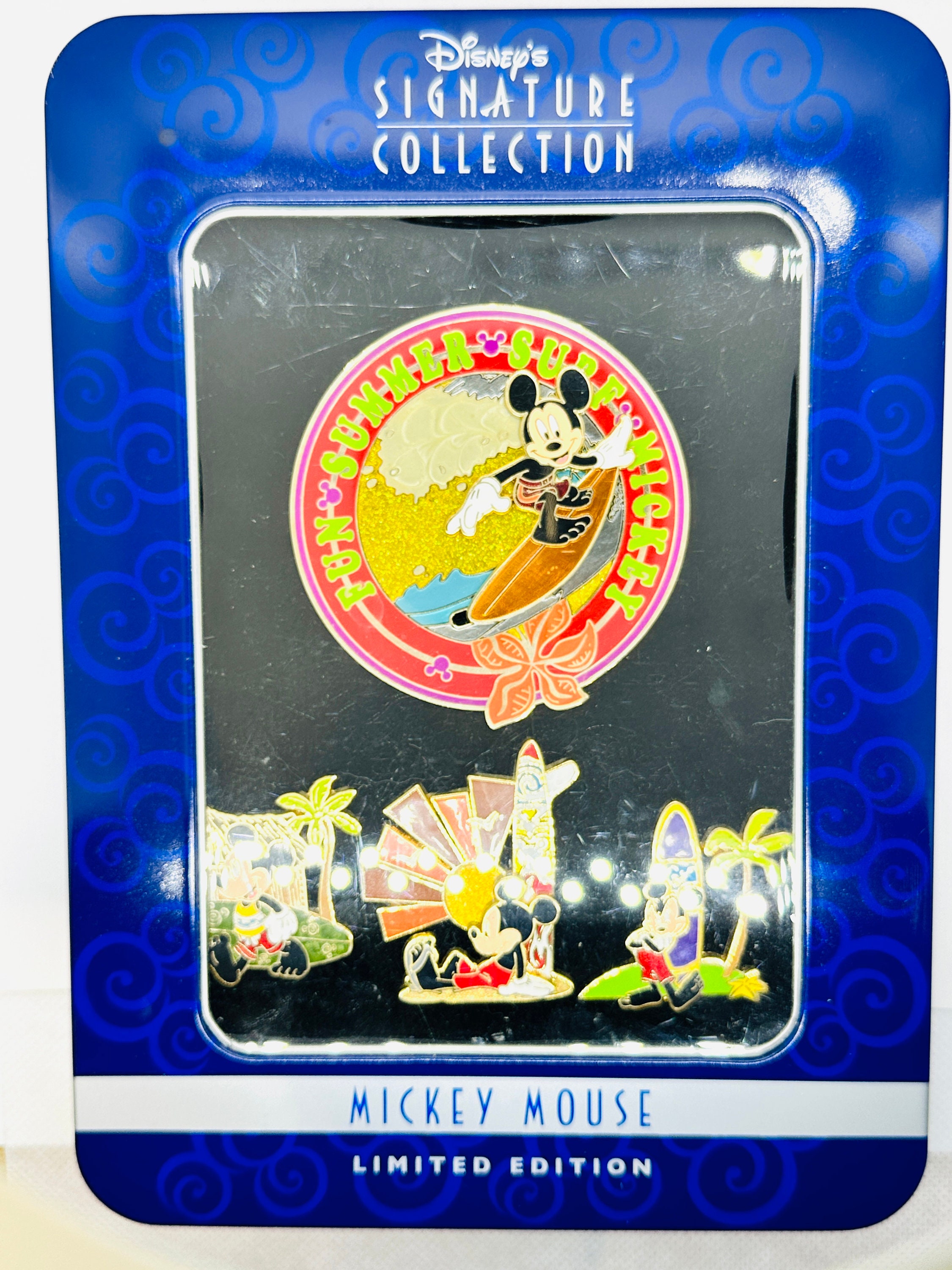 Disney Pins Mickey Surfing Limited Edition 750 Signature