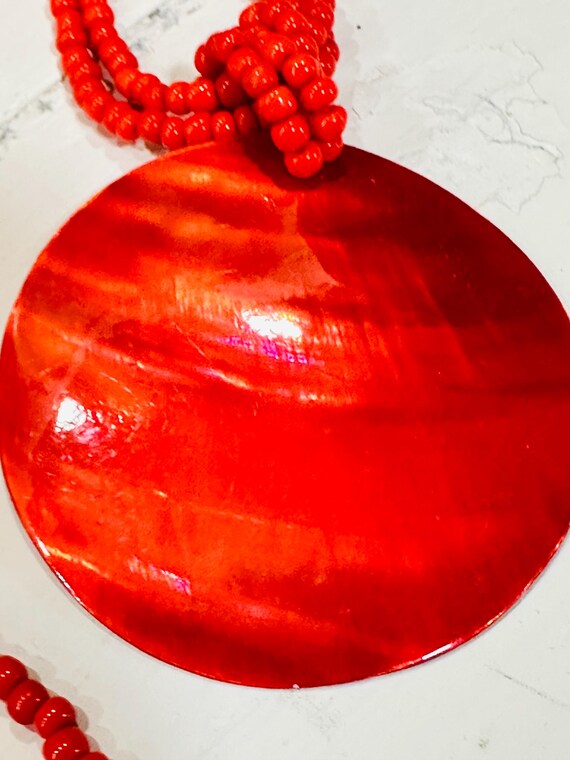 Vintage Statement Red Shell Disc Double Strand Ne… - image 4
