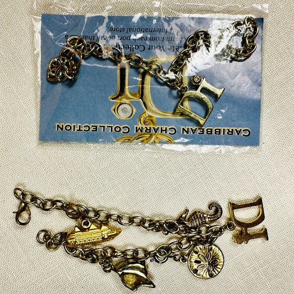 Vintage Diamonds International Tourist Charm Bracelet 7 1/2"