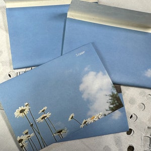 4 Vintage Daisy and Cloud Card Envelopes
