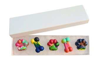 Dog Paw & Bone Crayon Set: Recycled Non-Toxic Crayons in Gift Box