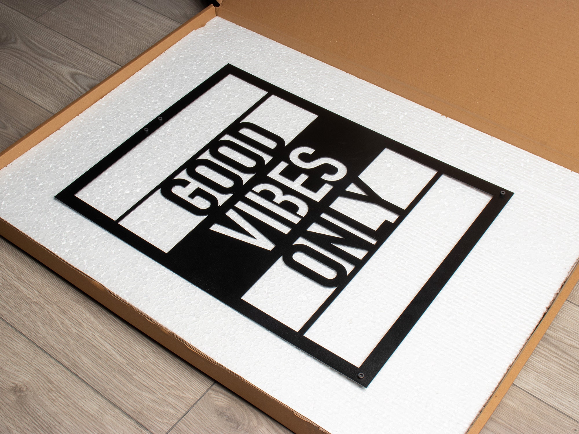 Beautiwall Good Vibes Wandkunst - Metall Deko Skulptur Im Industrial Look