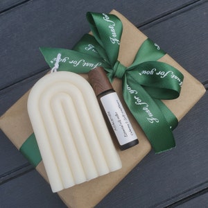 lavender essential oil, relaxation Roll-On, essential oil blends, natural self care gift, calming essential oil, aromatherapy perfume