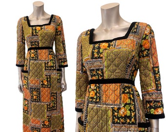 Vintage 1960s/1970s Quilted Hostess Dress Velvet Trim
