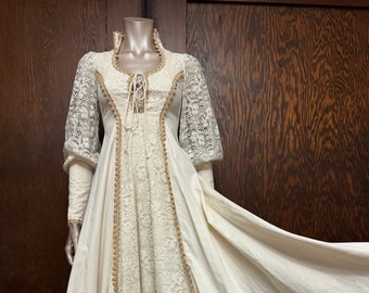 Vintage 1970s Renaissance Wedding Gunne Sax Dress