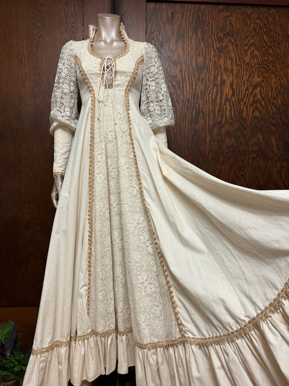 Vintage 1970s Renaissance Wedding Gunne Sax Dress