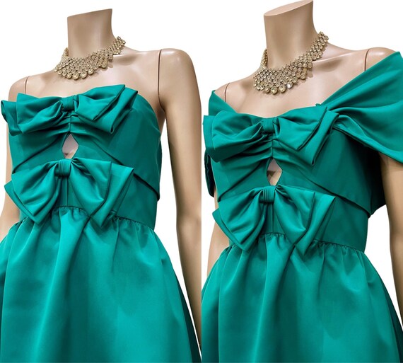 green emerald velvet dress Elegant Tia Corset Hot Stone Gown in Emerald