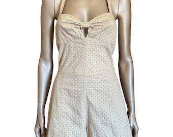 Vintage 1950s/60s Playsuit With Peep Hole and Cute Scalloped Hem