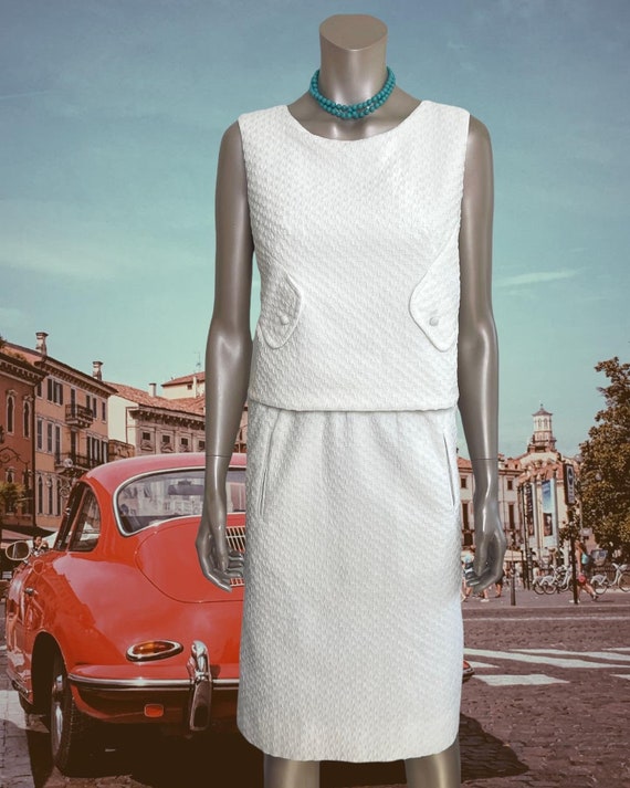 Vintage 1960s Textured White Summer Dress - image 2