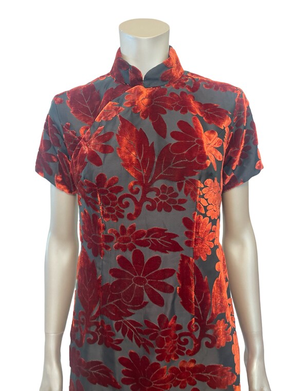 Vintage 1960s Velvet Burnout Cheongsam - image 2