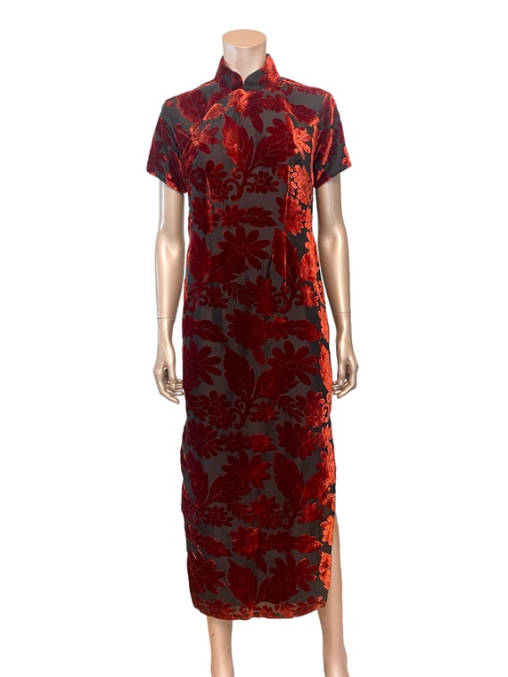 Vintage 1960s Velvet Burnout Cheongsam - image 3