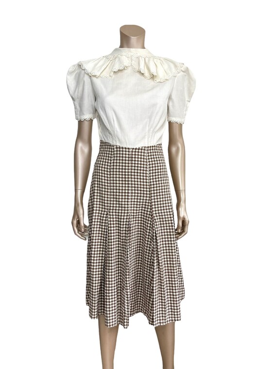 Vintage 1940s Ruffle Collar Gingam Dress - image 2