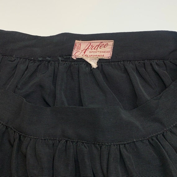 Gorgeous Vintage 1950s Taffeta and Velvet Skirt - image 4