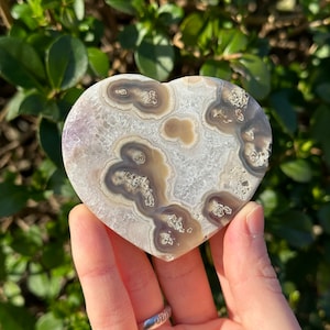 Moss Agate Heart with Amethyst & Quartz Inclusions | Palm-Sized Crystal Heart | Grounding Healing Stone | Nature Energy Crystal Gift